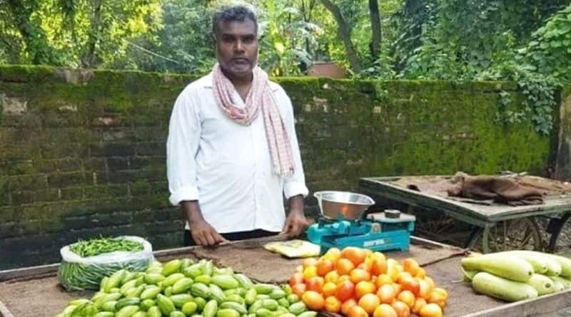 Famous Director sell vegetables in Road site due to corona pandemic issue