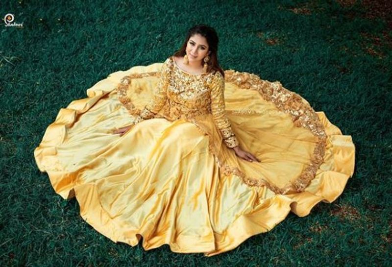 raja rani serial actress alya manasa golden dress photo shoot