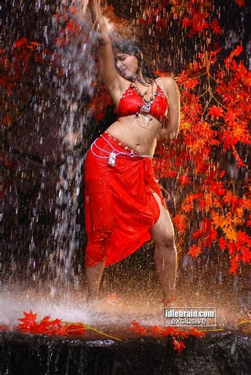 tollywood heroines generate heat on netizens with rain hot pics arj