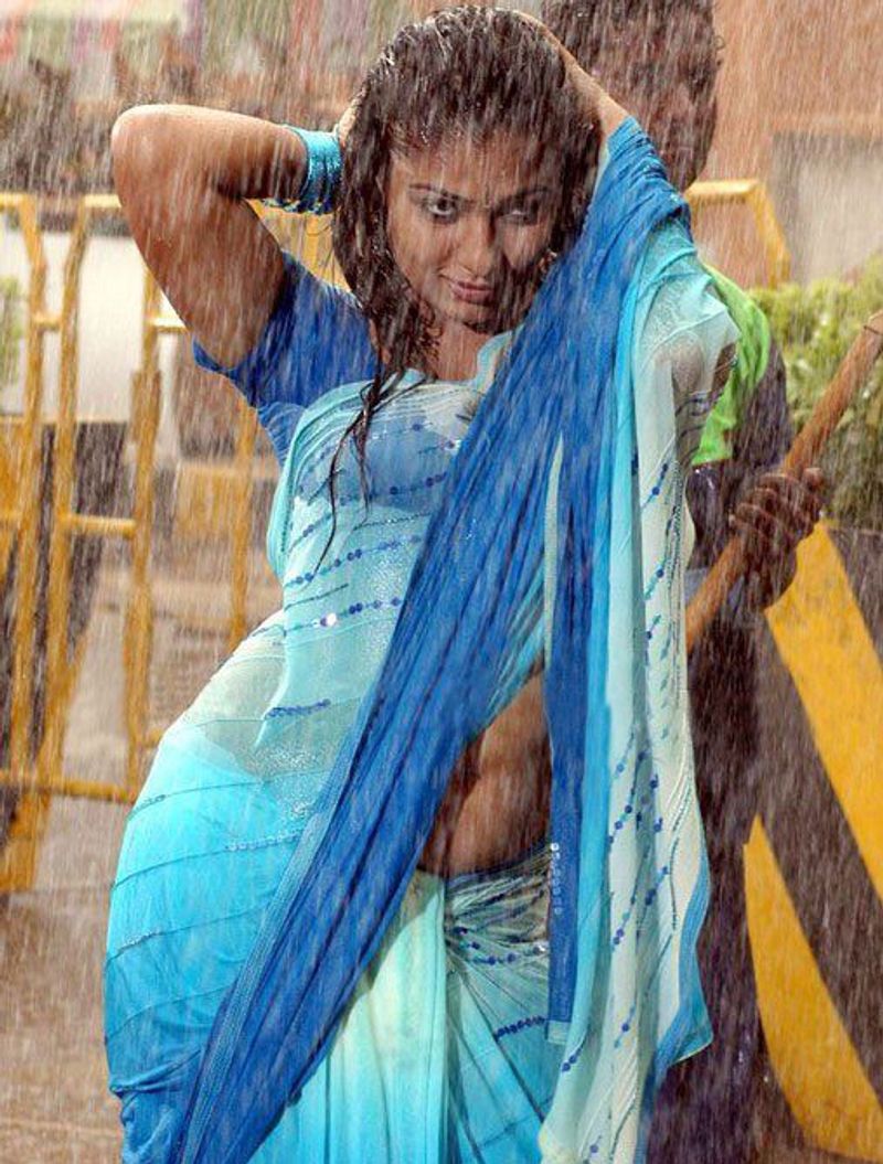 tollywood heroines generate heat on netizens with rain hot pics arj
