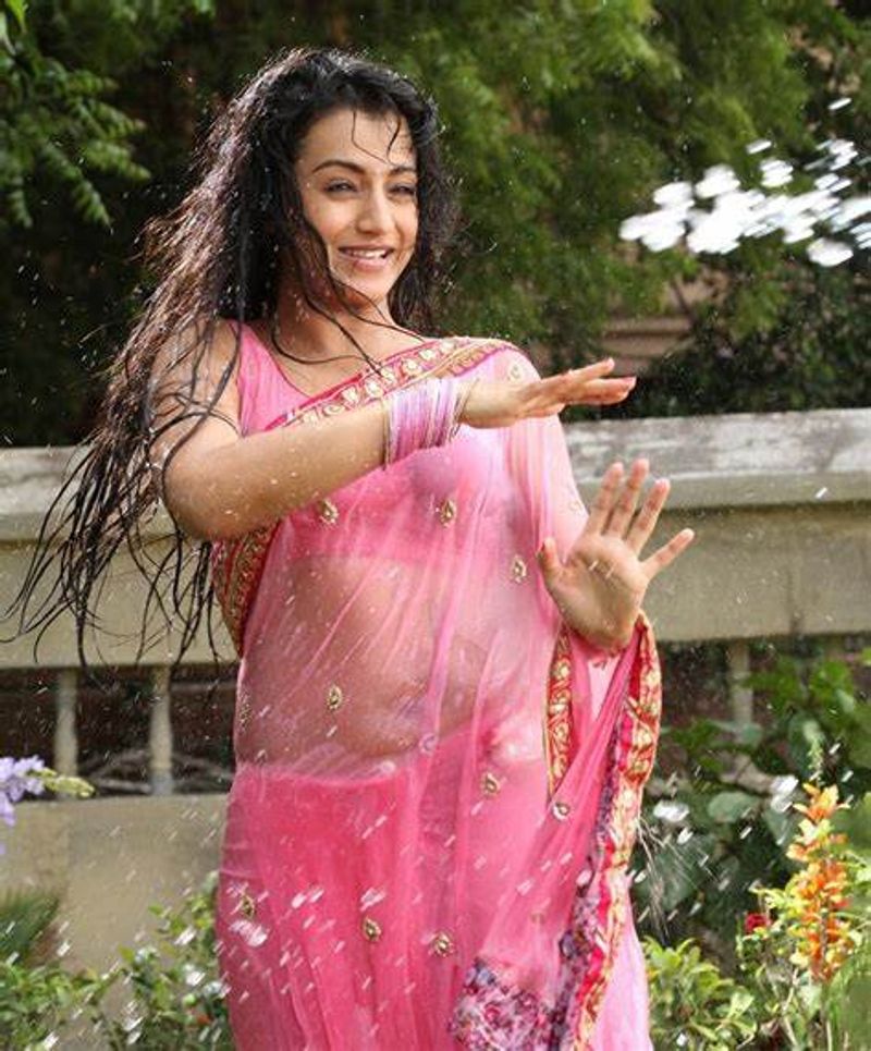 tollywood heroines generate heat on netizens with rain hot pics arj