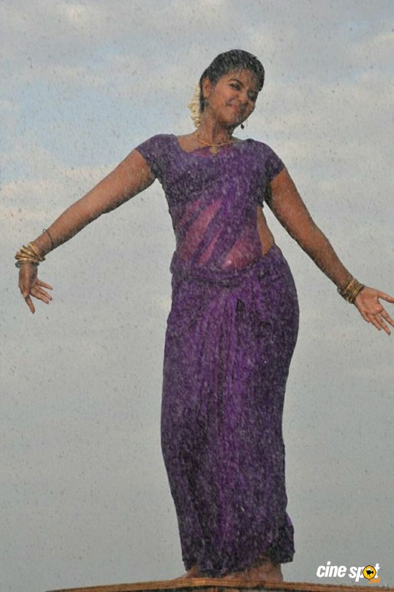 tollywood heroines generate heat on netizens with rain hot pics arj
