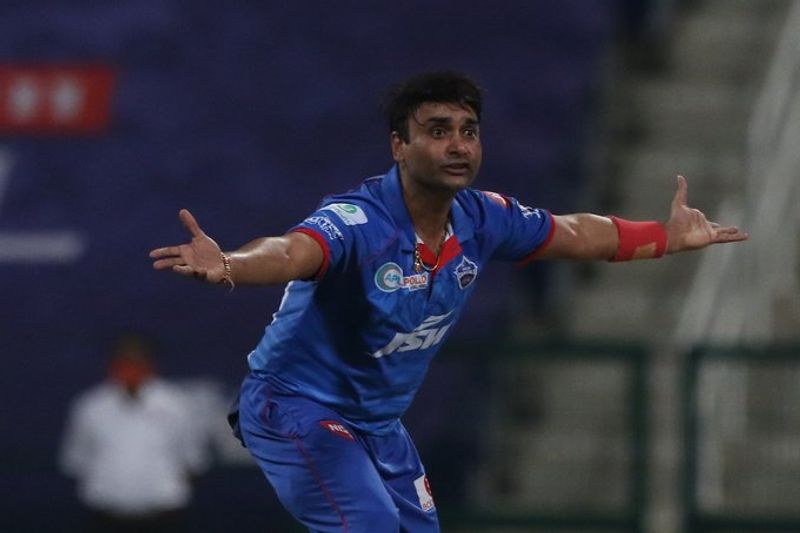 Delhi Capitals Leg Spinner Amit Mishra ruled out of the IPL 2020 tournament kvn
