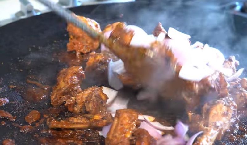 make tasty masala tawa chicken on iron black pan in 5 minutes
