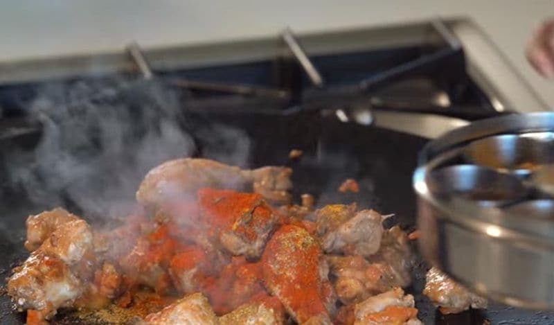 What happens to your body when you eat chicken daily dpl