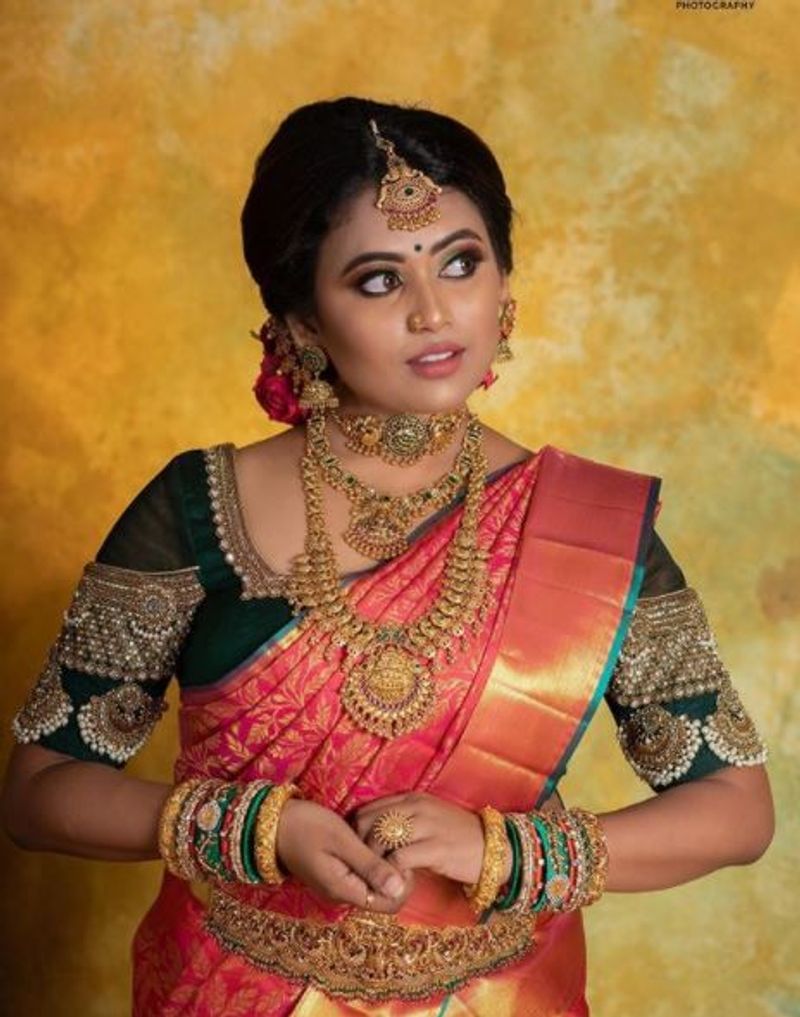 seriyal actress farina bridal make over latest photo gallery