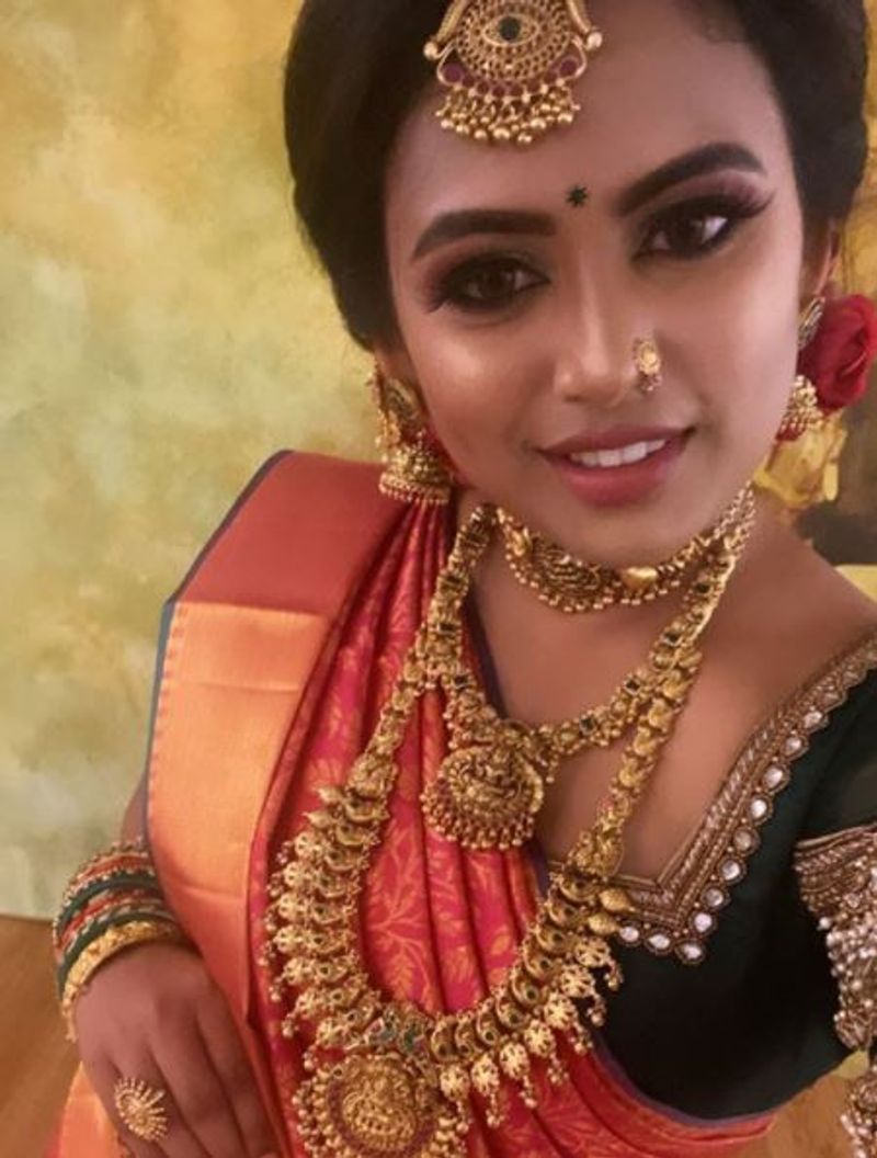 seriyal actress farina bridal make over latest photo gallery