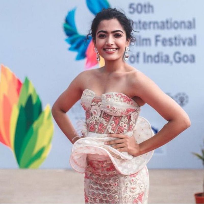 Rashmika Mandanna shares a glimpse of her beach
