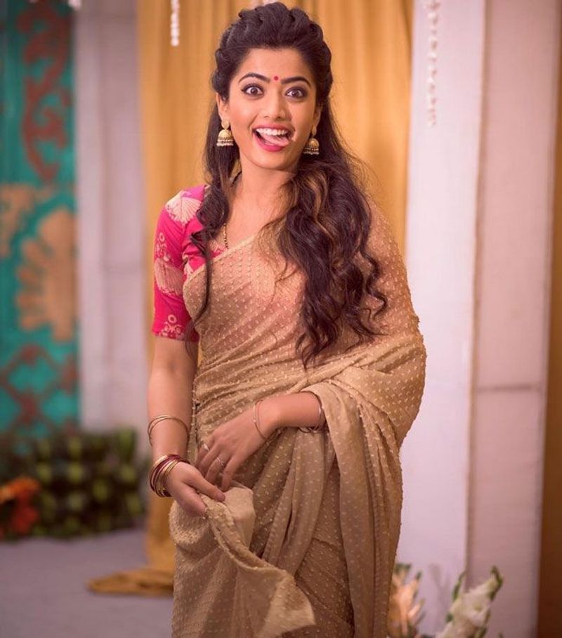 Rashmika Mandanna shares a glimpse of her beach