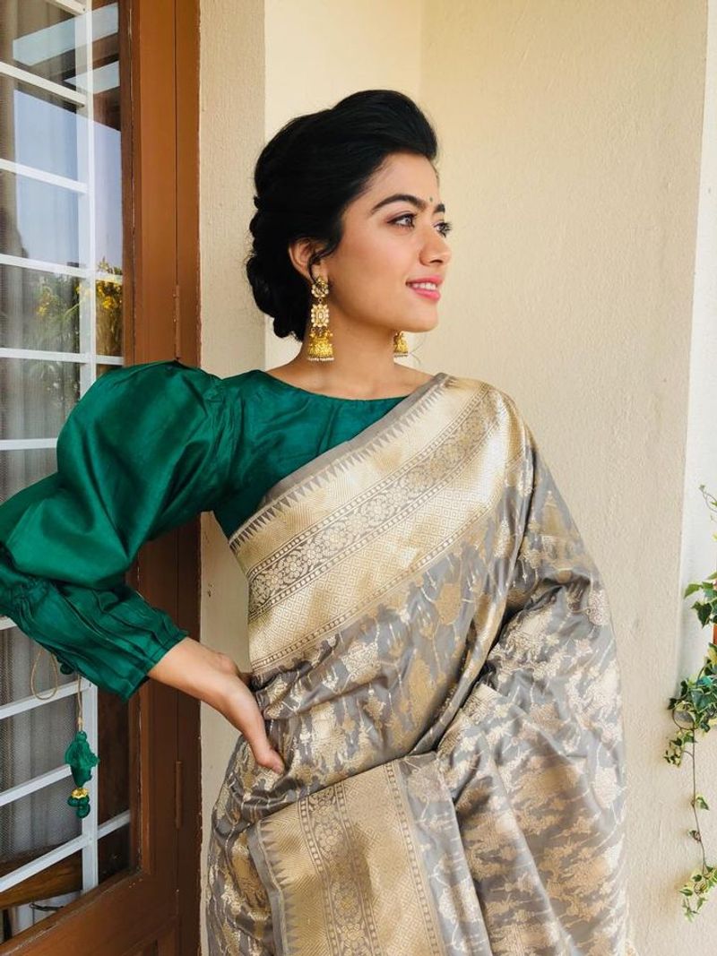 Rashmika Mandanna shares a glimpse of her beach