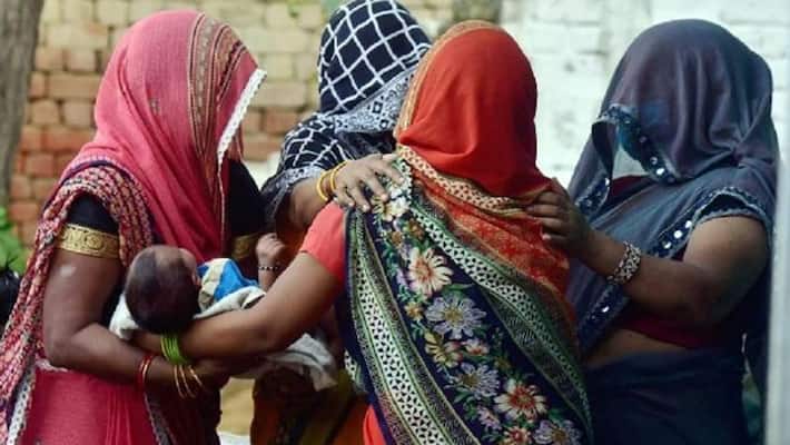 Hathras gang rape case Lawyer of victim's family demands case to be transferred out of Uttar Pradesh pod Hathras gang rape case Lawyer of victim's family demands case to be transferred out of Uttar Pradesh pod