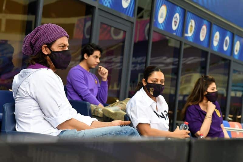 IPL 2020: Shah Rukh Khan family faced trolling after not wearing mask CRA