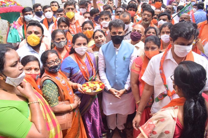 Minister C T Ravi Talks Over Electionsgrg
