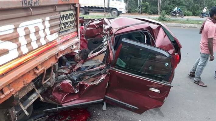 road accident at srikakulam road accident at srikakulam