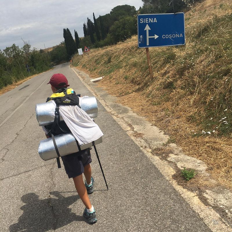 From Italy to England 11 year old boy and his father walked 2735 km to see his grandmother