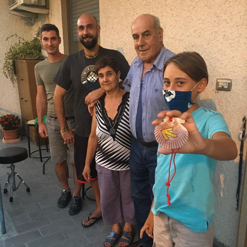 From Italy to England 11 year old boy and his father walked 2735 km to see his grandmother