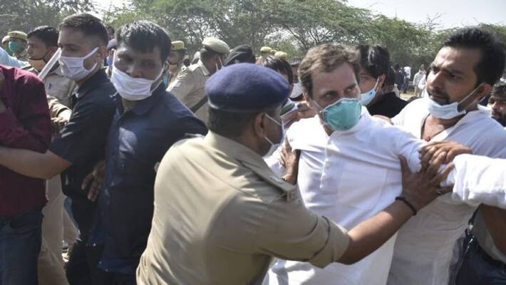 Hathras march FIR Filed against Rahul Gandhi and Priyanka Vadra mah Hathras march FIR Filed against Rahul Gandhi and Priyanka Vadra mah