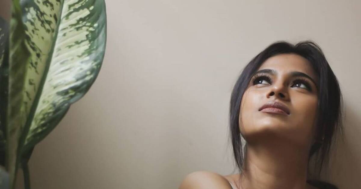 Ramya Pandian: சிகப்பு நிற உடையில் கவர்ச்சியாக போஸ் கொடுத்த ரம்யா பாண்டியன்..ஹாட் லுக்கில் கிக் ஏற்றும் பார்வை