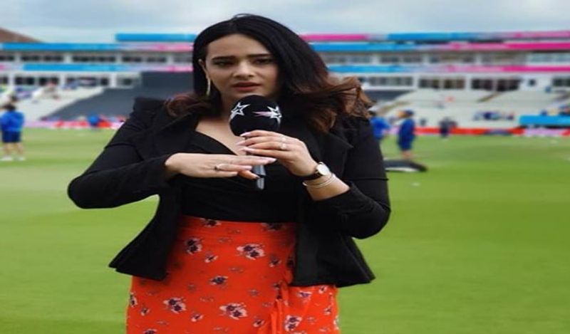 कई बार सोशल मीडिया पर उन्होंने अपने ट्रोलर्स को जबरदस्त जवाब दिया है। उनकी पर्सनल लाइफ कई बार चर्चा में आ जाती है। 