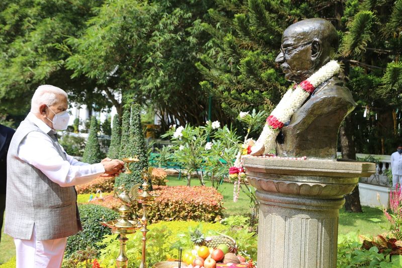 Governor Vajubhai Vala Garlanding Mahatma Gandhi At Raj Bhavan snr