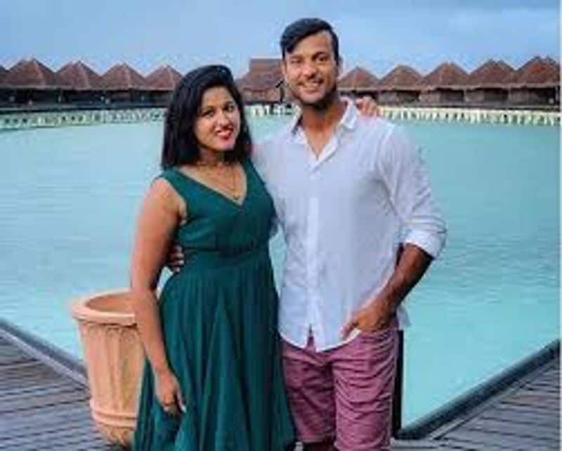 Mayank Agarwal Dream Love Proposal to her Girl Friend