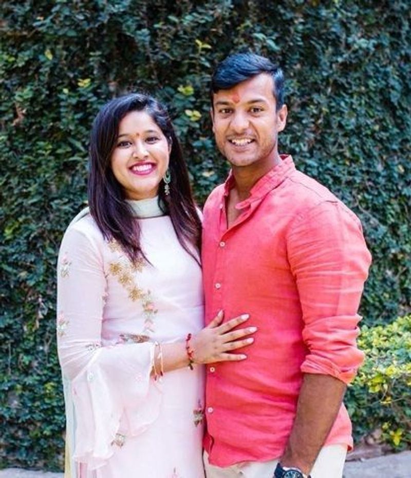 Mayank Agarwal Dream Love Proposal to her Girl Friend