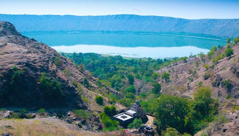 2. Lonar lakeLonar Lake, also known as Lonar crater, is located at Lonar in Buldhana district, Maharashtra. This lake was created by a plummeting meteor about 52,000 years ago. It is one of the four known, hyper-velocity, impact craters in basaltic rock anywhere on Earth.