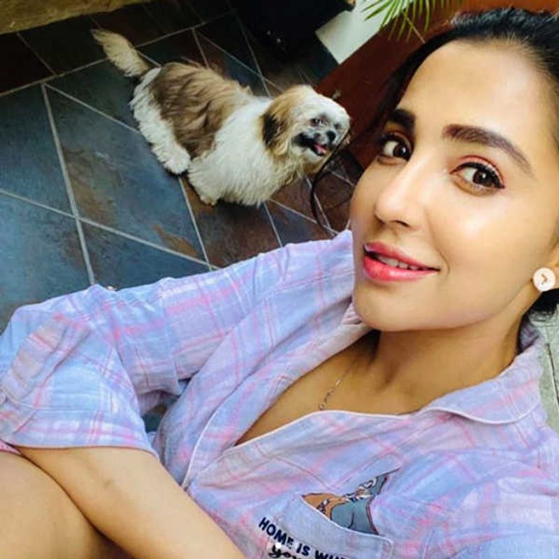 Malayalam Actress Parvati Nair awesome pics