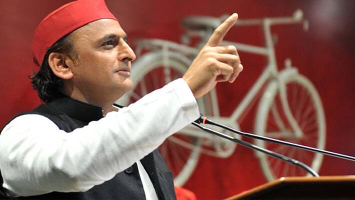 Akhilesh Yadav will go to Hathras after returning from abroad police alert Congress leaders were arrested kpl Akhilesh Yadav will go to Hathras after returning from abroad police alert Congress leaders were arrested kpl