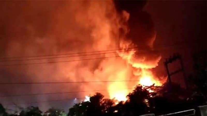 Explosion at a firecracker factory, 5 lives scattered in pieces .