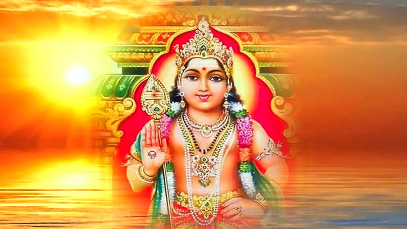 31 तारीख, शनिवार से कार्तिक मास शुरू हो जाएगा। पंचांग भेद से इस दिन पूर्णिमा है।
