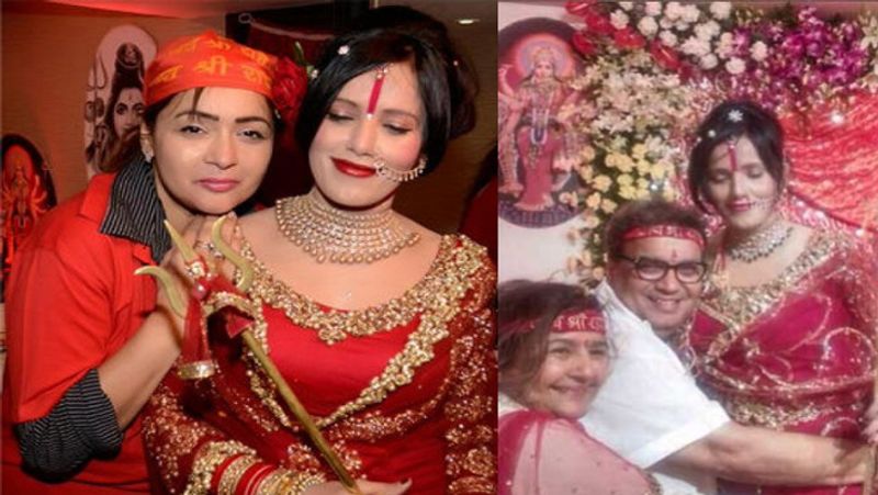 मुंबई में राधे मां के घर पर हर दूसरे हफ्ते माता की चौकी, सत्संग और जागरण होते हैं। इसमें हजारों की संख्या में भक्त शामिल होते हैं। कई सारे बॉलीवुड सिलब्रिटीज भी राधे मां के भक्त हैं। 