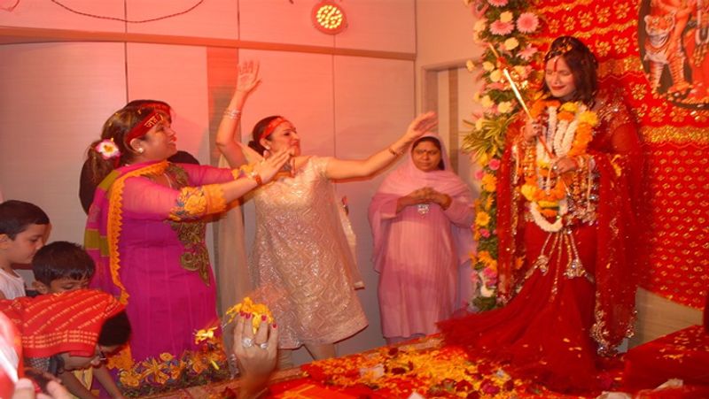 नया नाम मिलने के बाद वह सत्संग करने लगी और खानपुर में मां भगवती मंदिर राधे मां का आध्यात्मिक केंद्र बन गया। इसके बाद वह मुंबई आ गई और यही पर अपने सत्संग करने लगी। आध्यात्म से जुडने के बाद उनका उनके पति से संबंध भी टूट गया था।