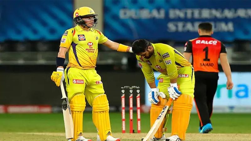 इस मैच के बाद महेंद्र सिंह धोनी की टीम सीएसके (CSK) को सोशल मीडिया पर जमकर ट्रोल किया जा रहा है। आईपीएल में शायद यह पहला मौका है, जब सीएसके प्वॉइंट टेबल में सबसे नीचे पहुंची है।
