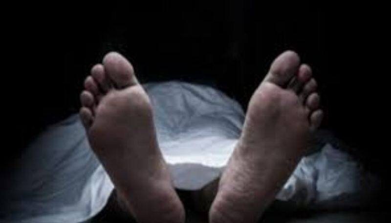 Terror at Nagar kovil ... man body recovered after being burnt on the main road .. Murder? Suicide?