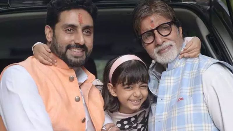 अमिताभ ने बताया - आसान शब्दों में आपको ऐसा कुछ नहीं करना चाहिए जिससे इस खतरनाकर वायरस को फैलने का मौका मिले। सोशल डिस्टेंसिंग का पालन न करने से लेकर खांसते समय मुंह ना ढकने तक, ऐसे सभी कामों से बचना चाहिए जिससे हम कोरोना की इस लड़ाई में अपना योगदान दे सकें।