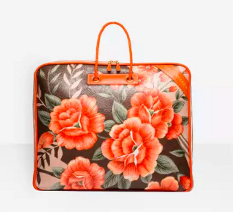 A French brand is selling desi blanket inspired bags for INR 2 lakh dpl