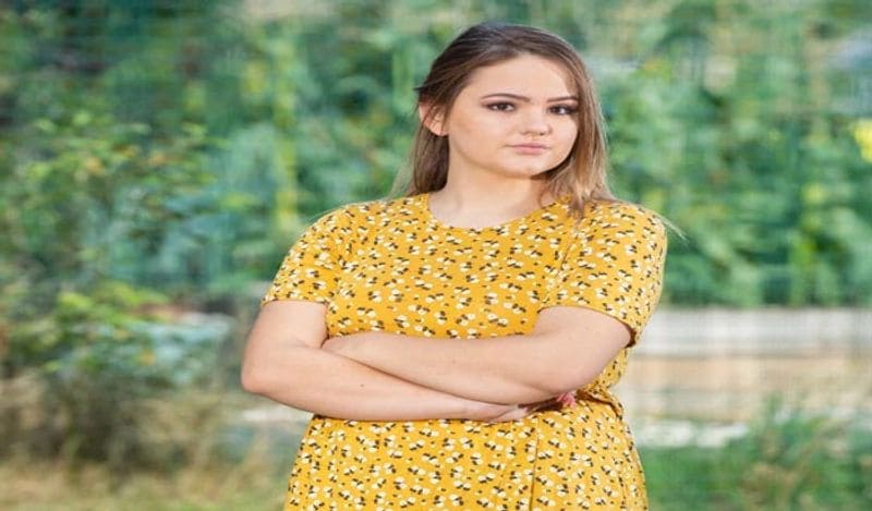 टैबी ने धीरे-धीरे इतनी शॉपिंग कर ली कि उसके पार पेमेंट करने के लिए पैसे ही नहीं बचे। उसने बताया कि वो इसके जाल में फंसती ही चली गई। आज उसके पास एक रुपया नहीं बचा है। 