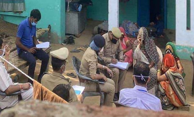 आसपास के लोगों ने जब इस घटना के बारे में सुना तो वह सन्न थे। बोले-आज तक हमने ऐसा हैवान नहीं देखा। जिस घर में मौत का मातम पसरा हुआ है उसी घर का एक युवक ऐसी हैवानियत कर दे। ऐसा तो राक्षस भी करने से पहले 100 बार सोचेगा।

