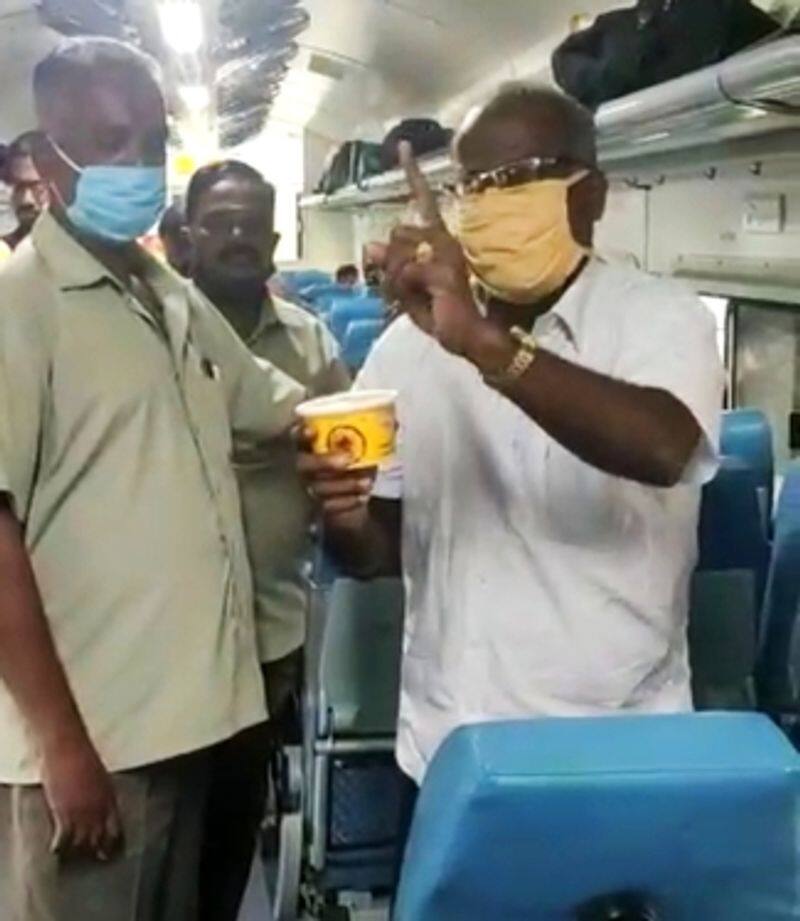 Passengers traveling by train are alert! 50 gram Pongal sold for Rs.80