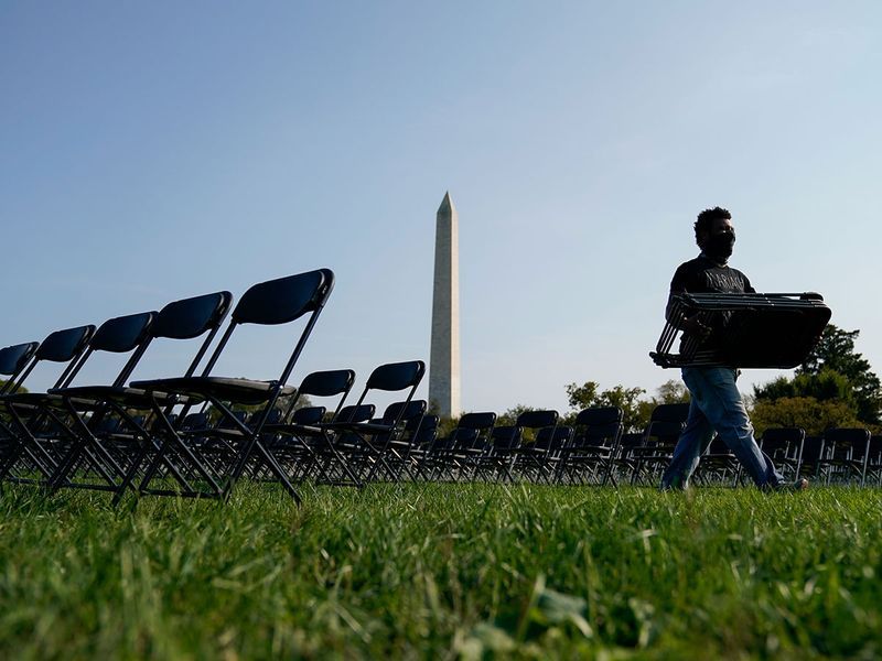 Empty chairs A tribute to US lives lost to COVID 19 pandemic pod