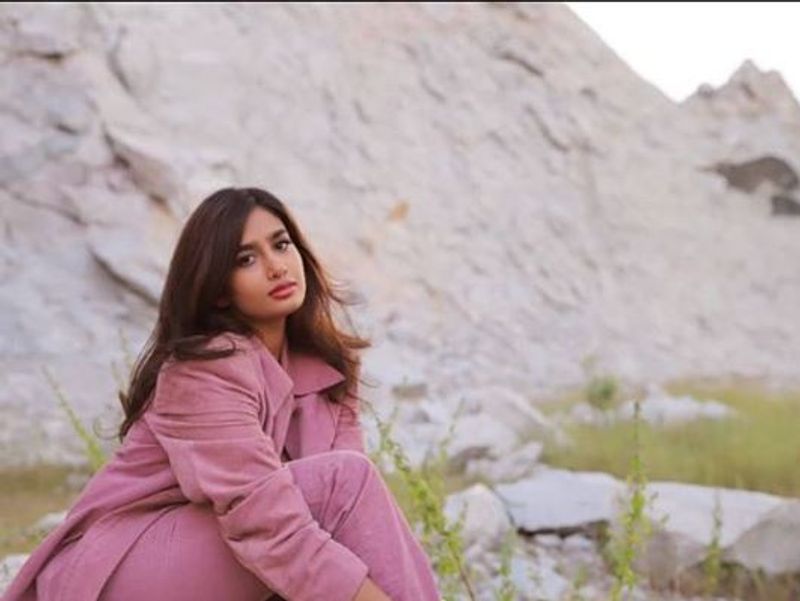 Yogaraj bhat kannada PADAVI POORVA film actress anjali anish photo gallery vcs