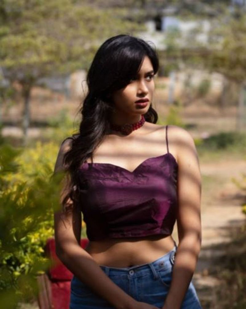 Yogaraj bhat kannada PADAVI POORVA film actress anjali anish photo gallery vcs