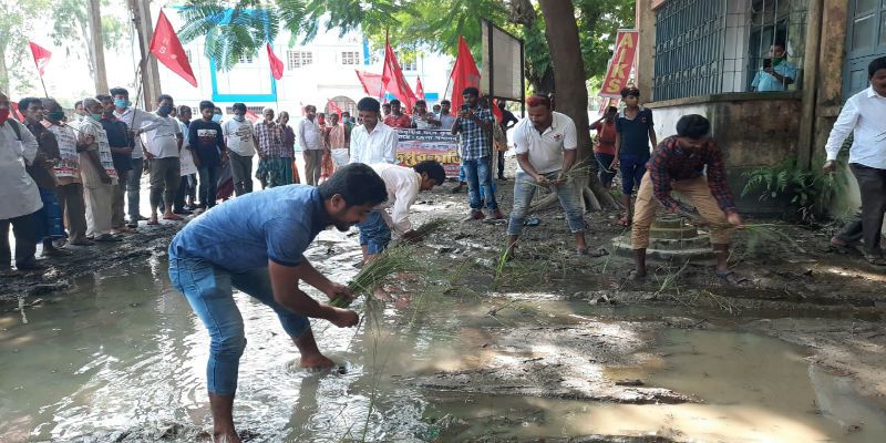 CPM Krishak Sabha demad for relief corps affected in heavy rain at Raiganj ASB