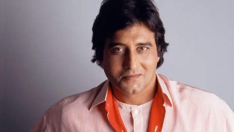इसके बाद वो विनोद खन्ना से बेहद नाराज हो गई थीं और उन्होंने शूट करने से इनकार कर दिया था। तब जाकर महेश भट्ट ने उनसे माफी मांगी और उन्हें मनाया। 