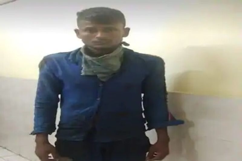 संजीव कुमार के गिरफ्तारी की जानकारी उसके चाचा हरि भगत को दी गई है। वहीं, परिजनों का कहना है कि उससे कही अनजाने में गलती हो गई होगी, जिसकी वजह से उसे गिरफ्तार किया गया होगा, क्योंकि इसके बारे में उन्हें कुछ नहीं पता है। वो तो मजदूरी करने गया है।