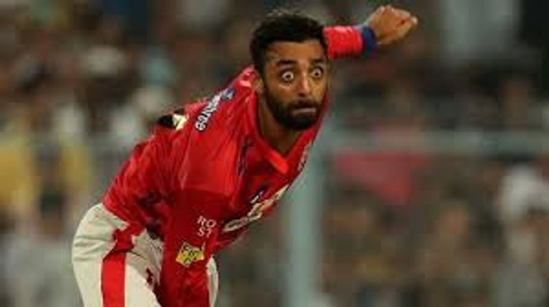 Varun Chakravarthy five wickets spell against Delhi, wins hearts CRA