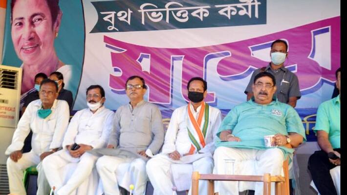 Local TMC leader demands to change candidate in Assembly election at Birbhum BTG Local TMC leader demands to change candidate in Assembly election at Birbhum BTG