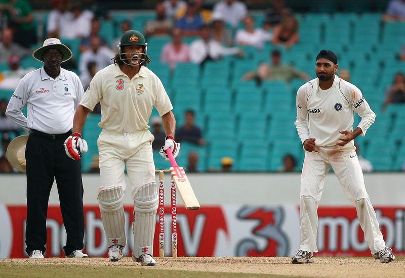 Adam Gilchrist recalls twitter fight between Gilly and Harbhajan Singh CRA