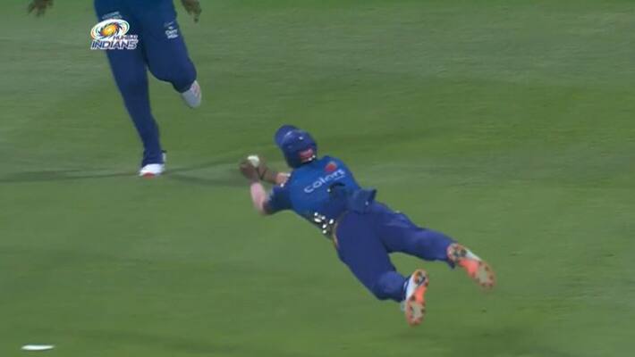 IPL 2020 Anukul Roy took a blinder to dismiss Lomror IPL 2020 Anukul Roy took a blinder to dismiss Lomror